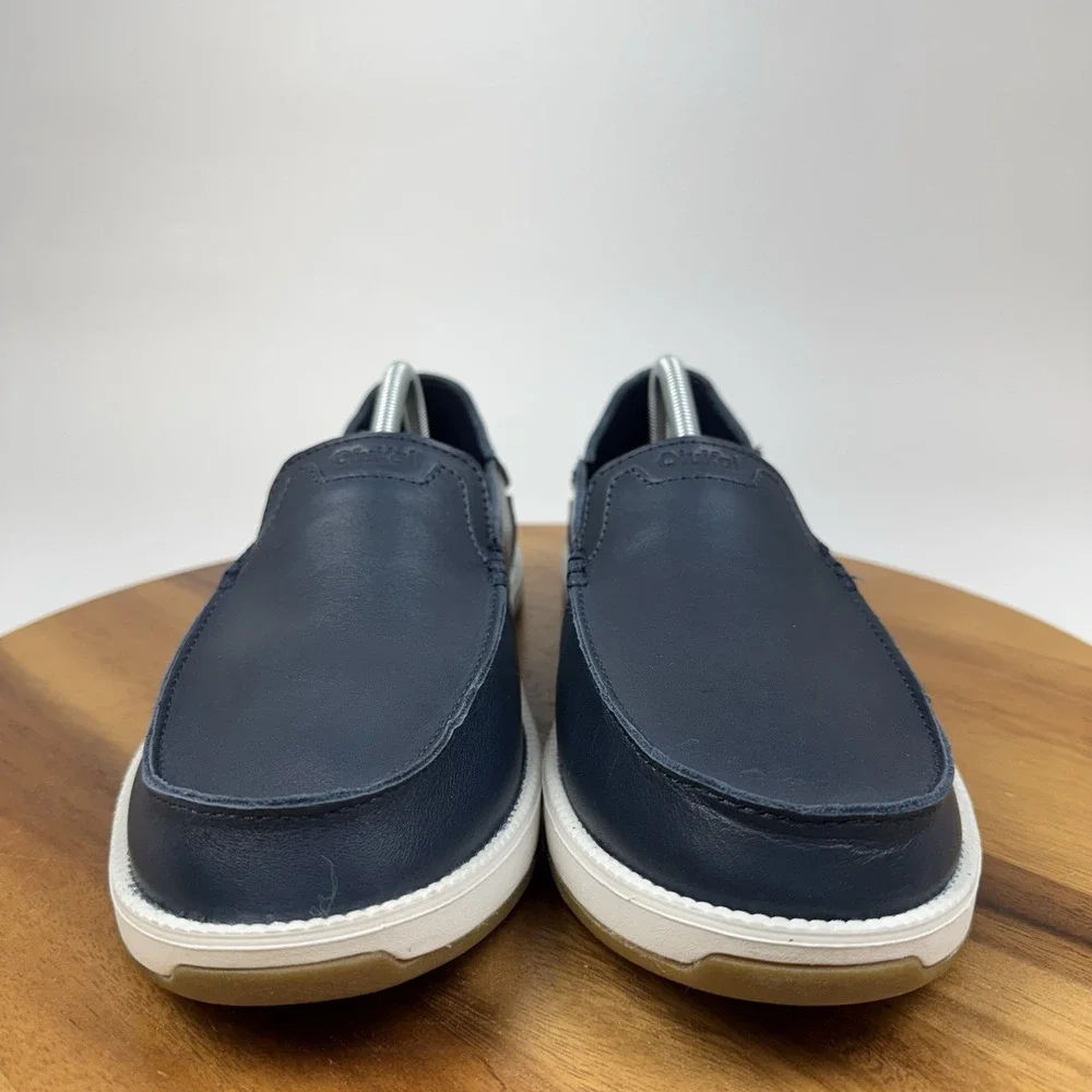 OluKai size 11